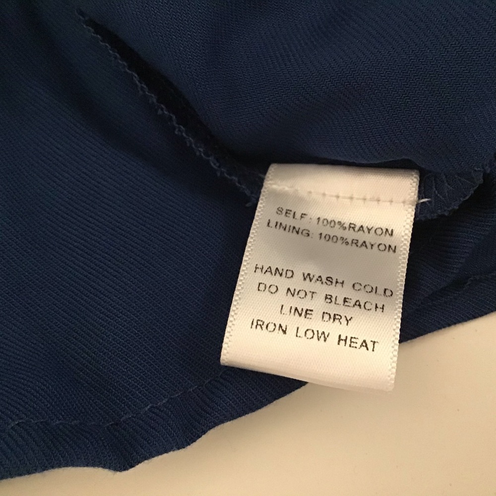 Dress Junior’s Large Halter Navy NWT $64 GB - Picture 3 of 11